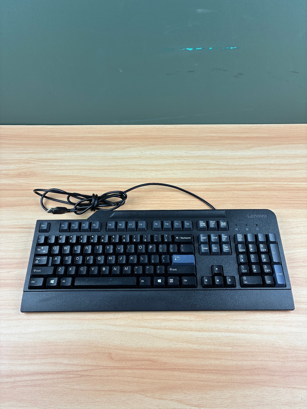 Lenovo SK-8825 Full Size USB Keyboard US QWERTY
