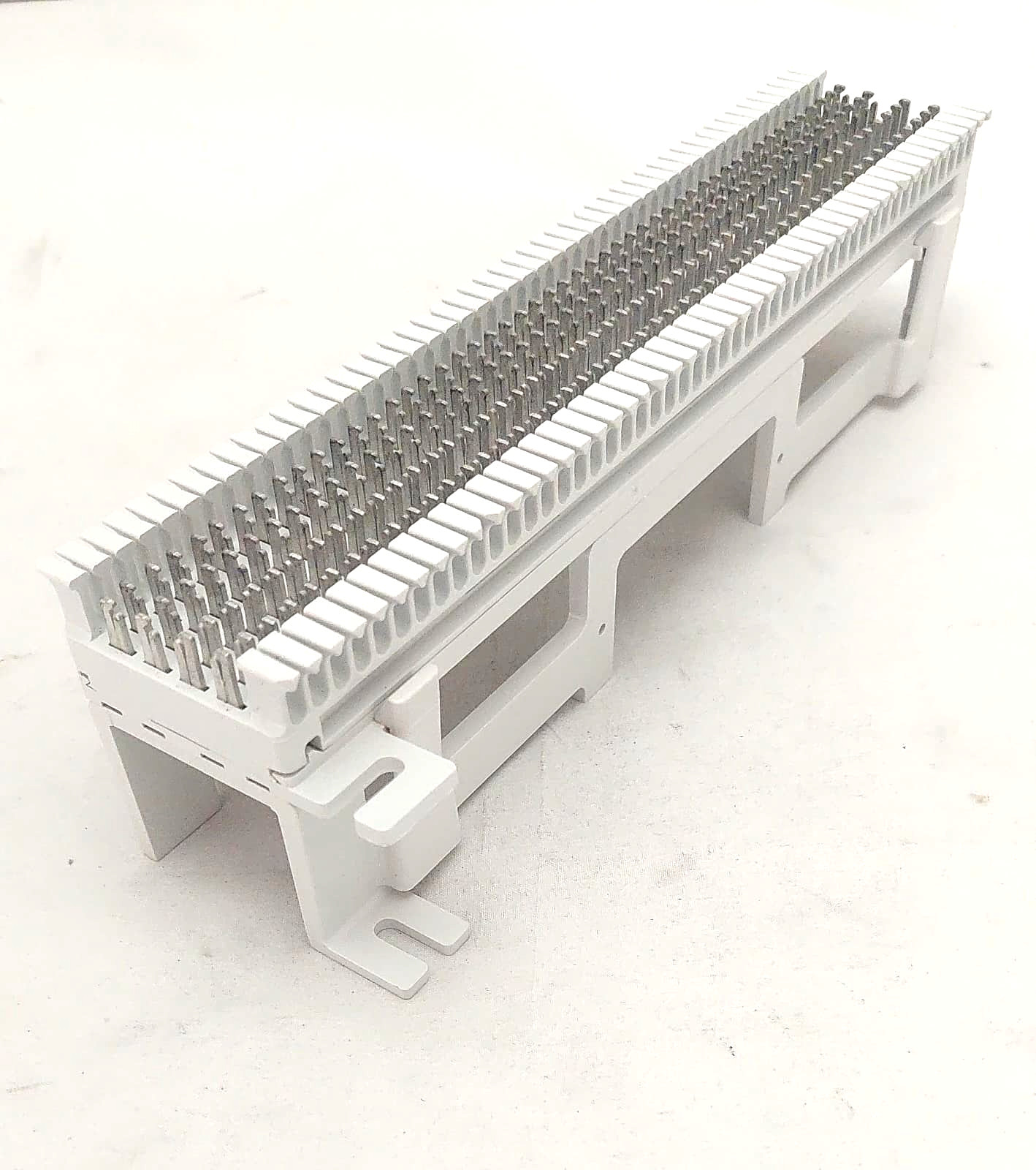 SIEMON S66M1-50 Punch 66 Block  and Base P12