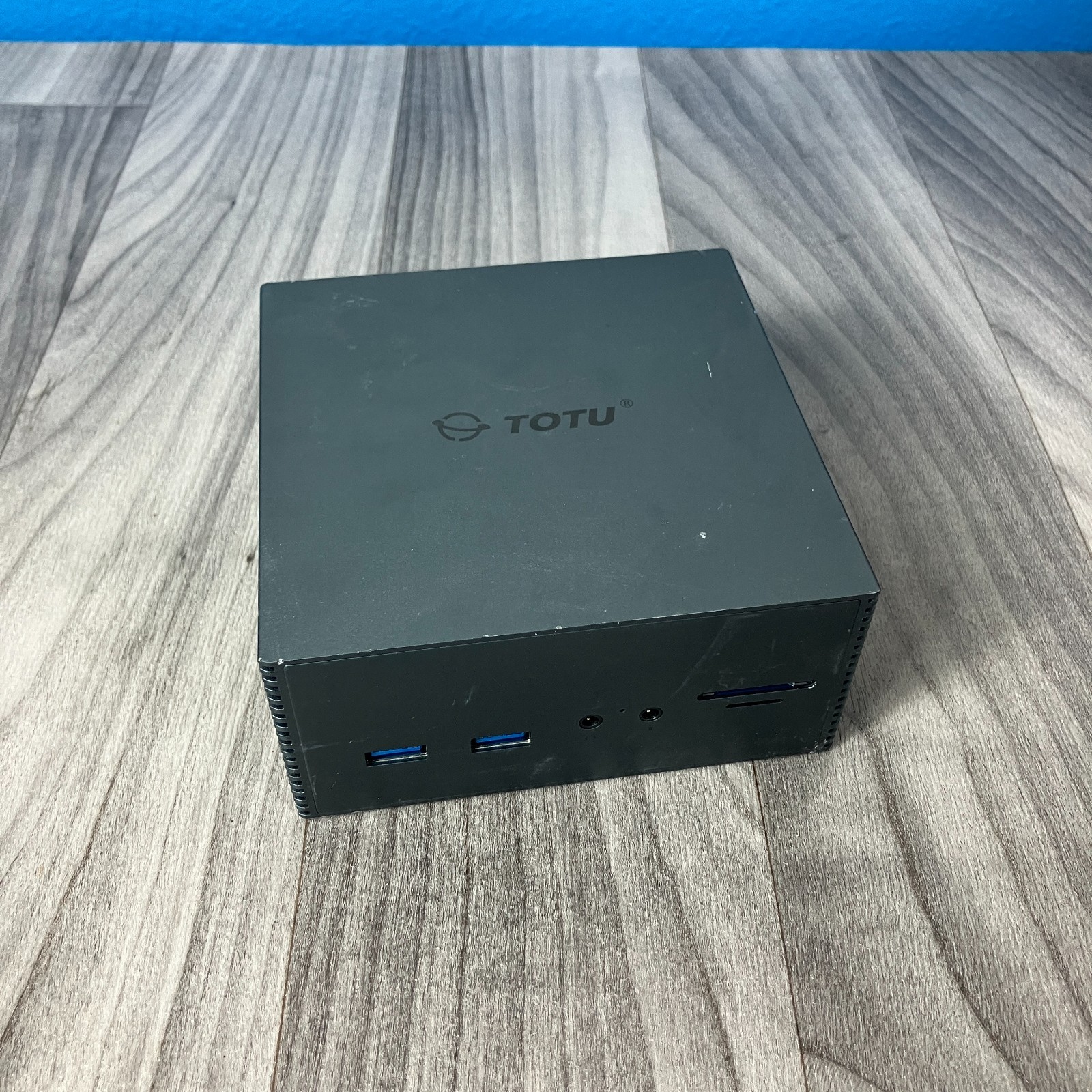 TOTU TT-DC002A USB C 4K Triple Display Universal Docking Station