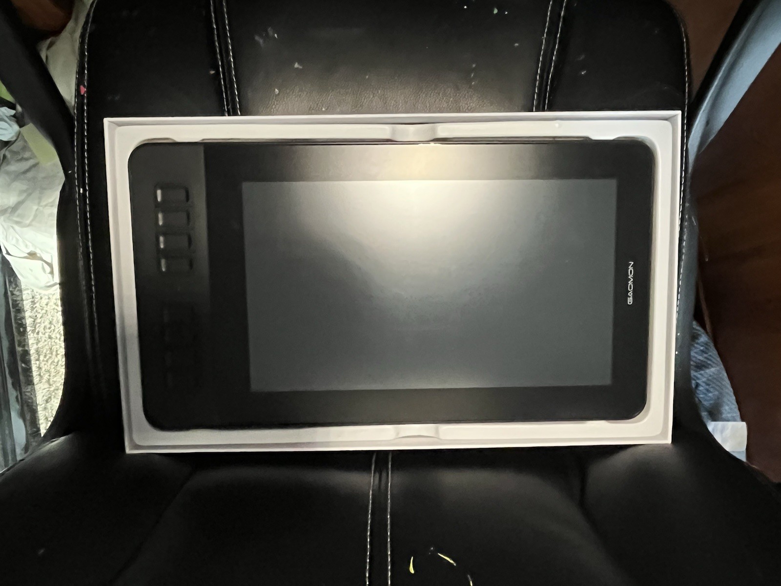 Lightly used GAOMON LCD Pen Display PD1161 (pen included and 7 replacement nibs)
