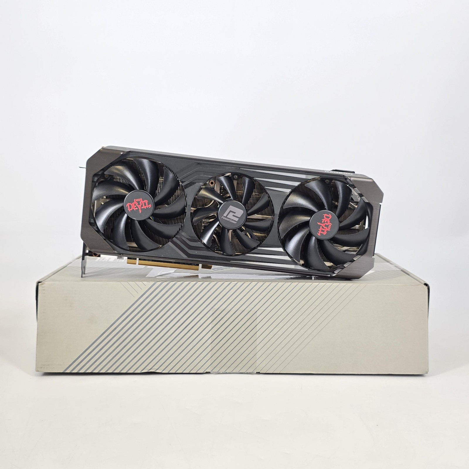 PowerColor Red Devil Radeon RX 6900 XT 16GB - Graphics Card - Excellent