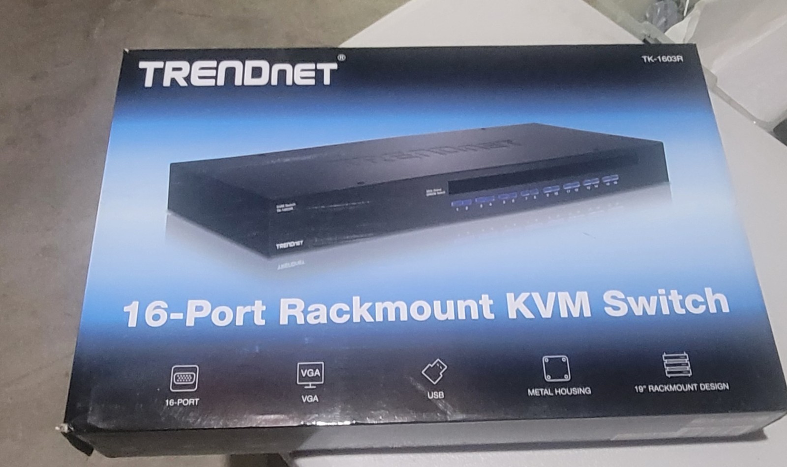 TrendNet TK-1603R 16-Port Rack Mount KVM Switch