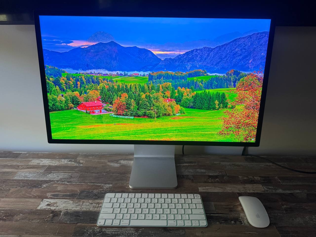 Apple Studio Display 27" 5K A2525 Height Adj Stand, Box, Magic Keyboard + Mouse