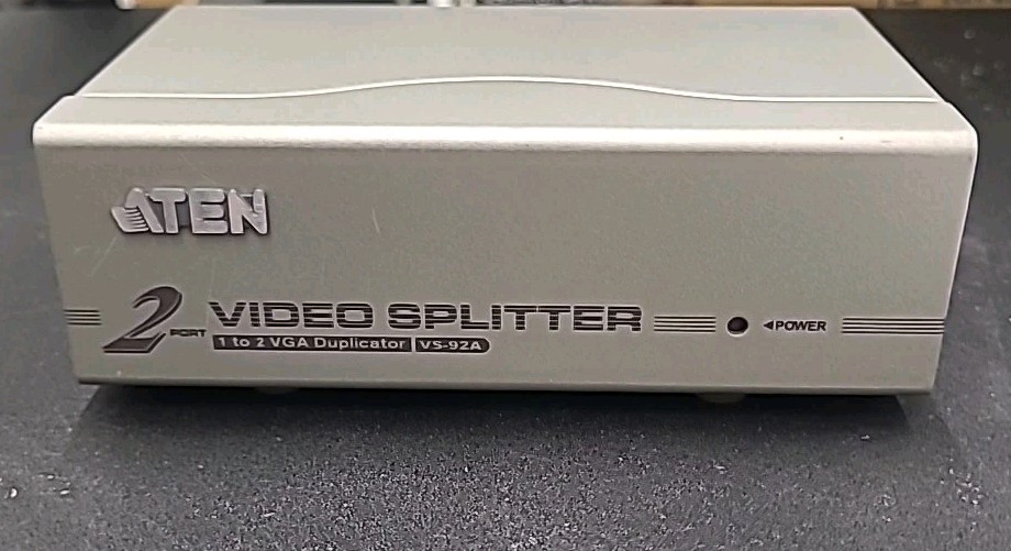 ATEN 2 Port VGA Video Splitter Metal Housing DDC2 Desktop Monitor Adapter