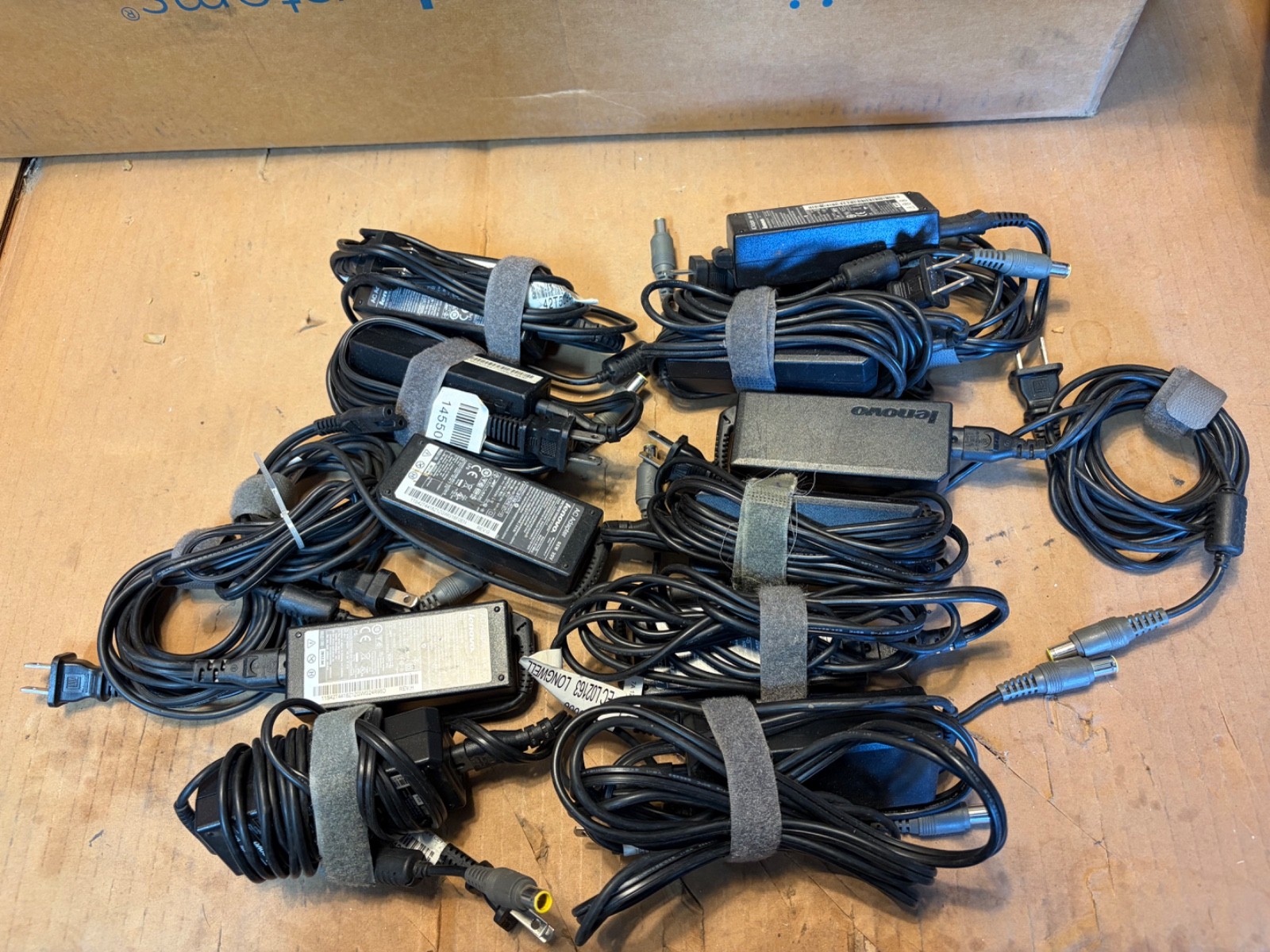 Lot of 11 Genuine Lenovo 65W 20V 3.25A AC Adapter w/ PWR Cords  Large Round Plug