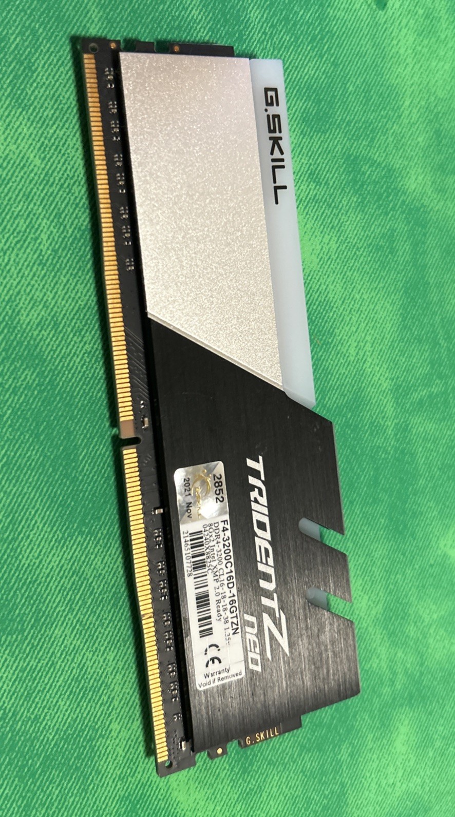 G. Skill 16GB DDR4 SDRAM Memory Module F4-3200C16D-16GTZN