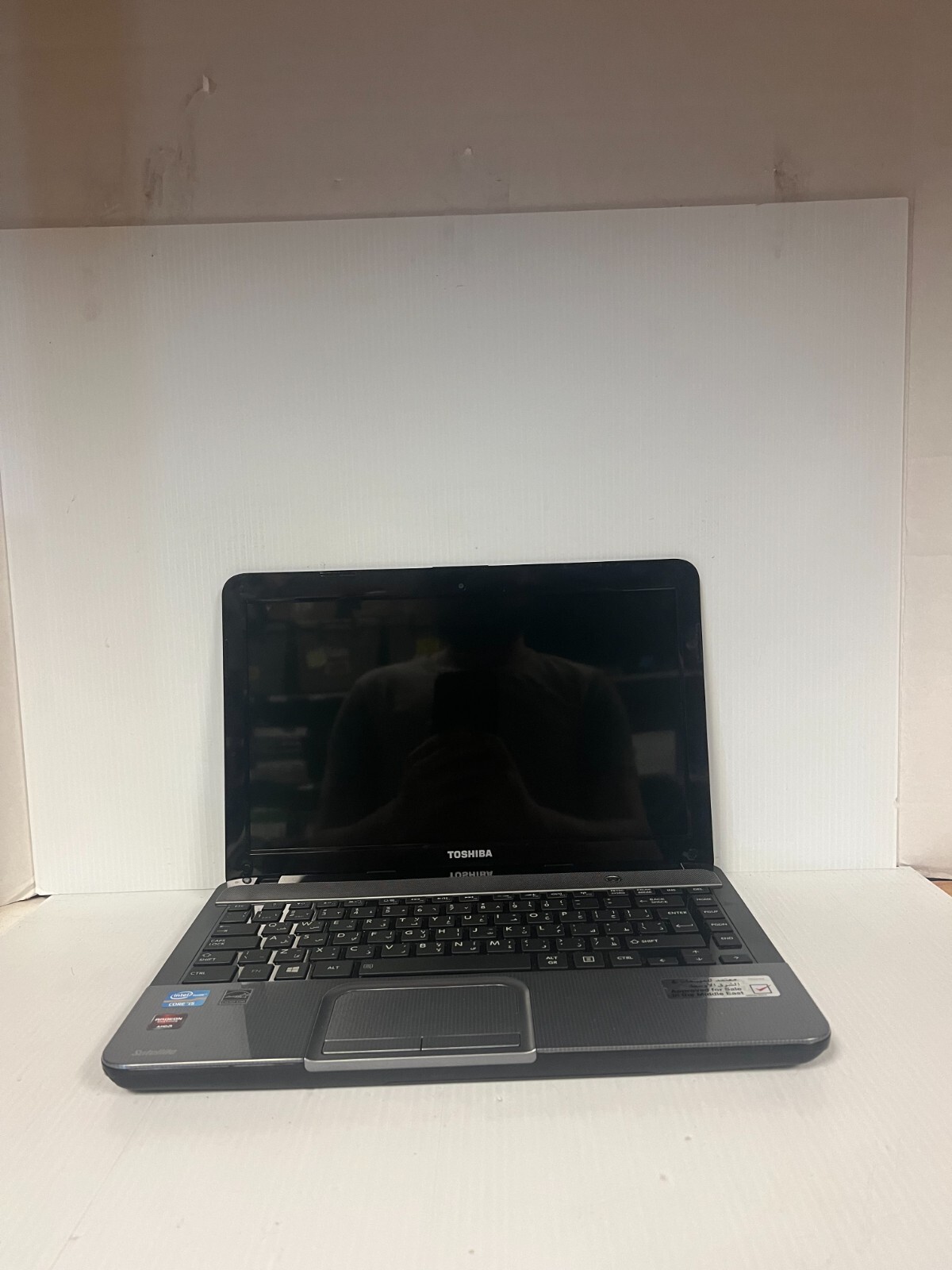 Toshiba Satelite L830-B355 13" Laptop, intel i5, 6GB RAM, No HDD
