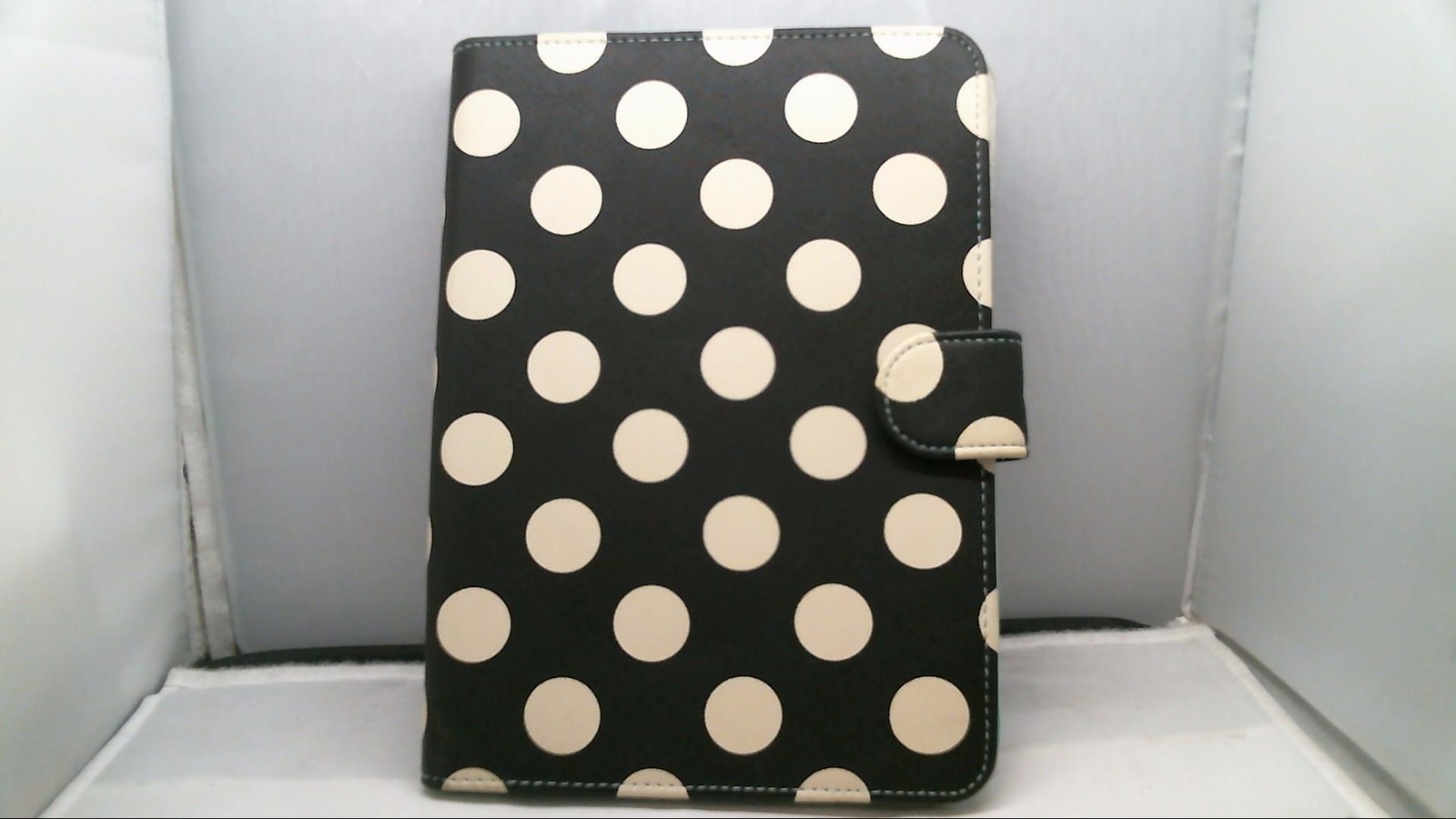 Studio C Hot to Trot folio Stand Case for Most 10" Tablets - Black/Cream/Mint