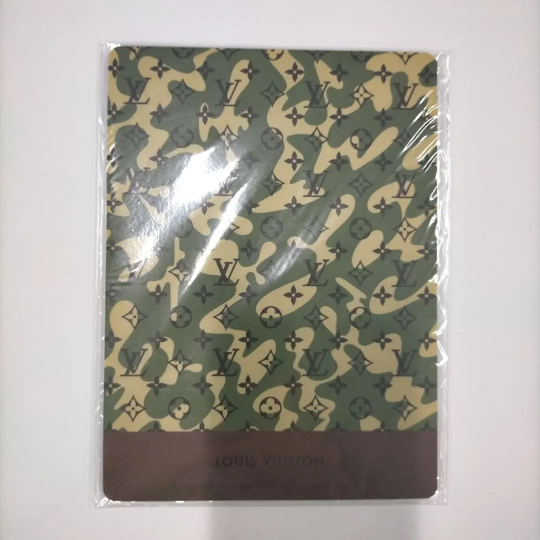 Louis Vuitton Numero Tokyo Takashi Murakami Mouse Pad Monogramouflage Japan New