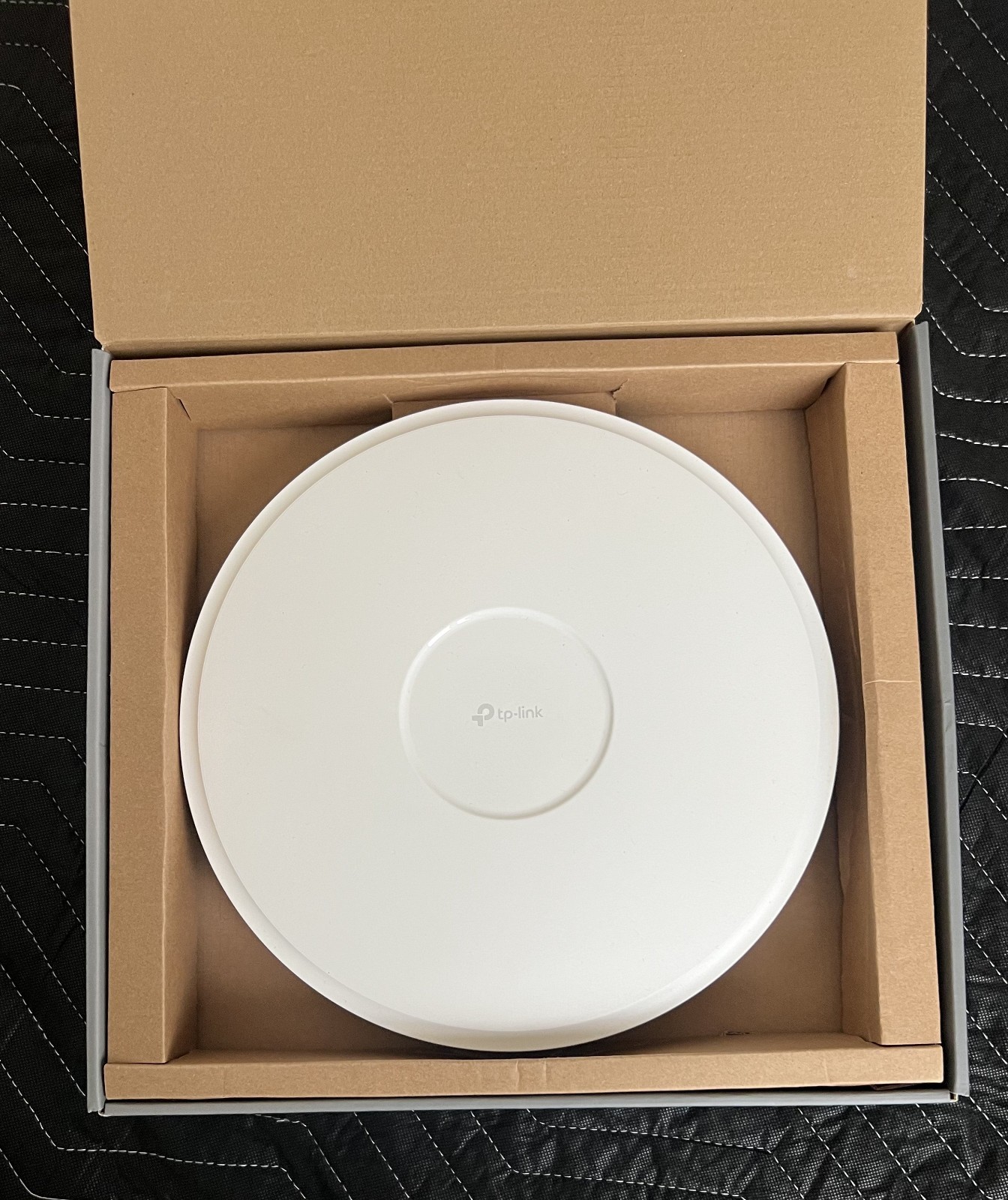 TP-Link Omada EAP783 Tri-Band Wi-Fi 7 Access Point BE22000 Ceiling Mount 10G PoE