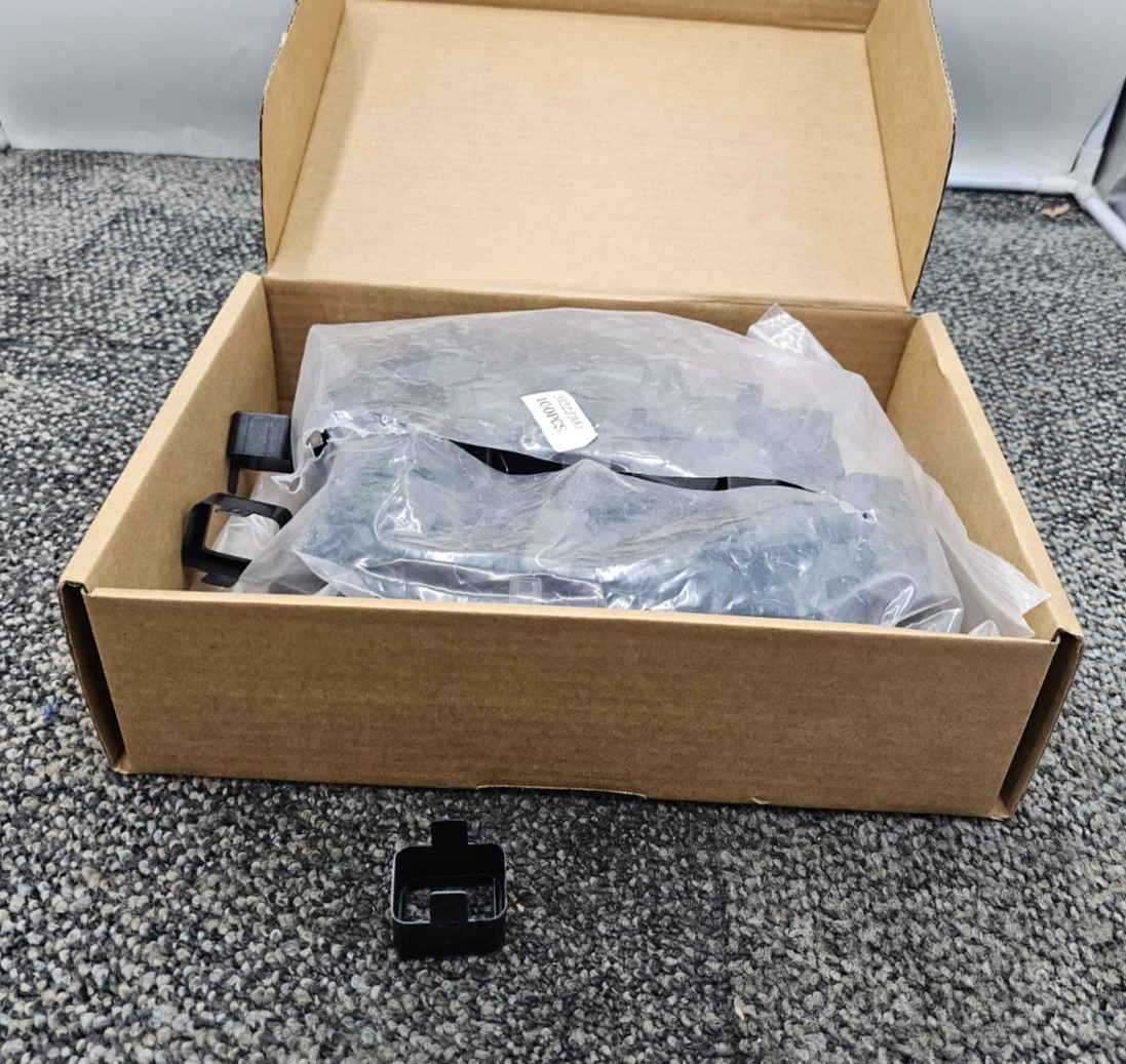 (QTY 100) Eaton Electrical PLC19BK Tripp Lite Plug-Lock Insert Connector Black