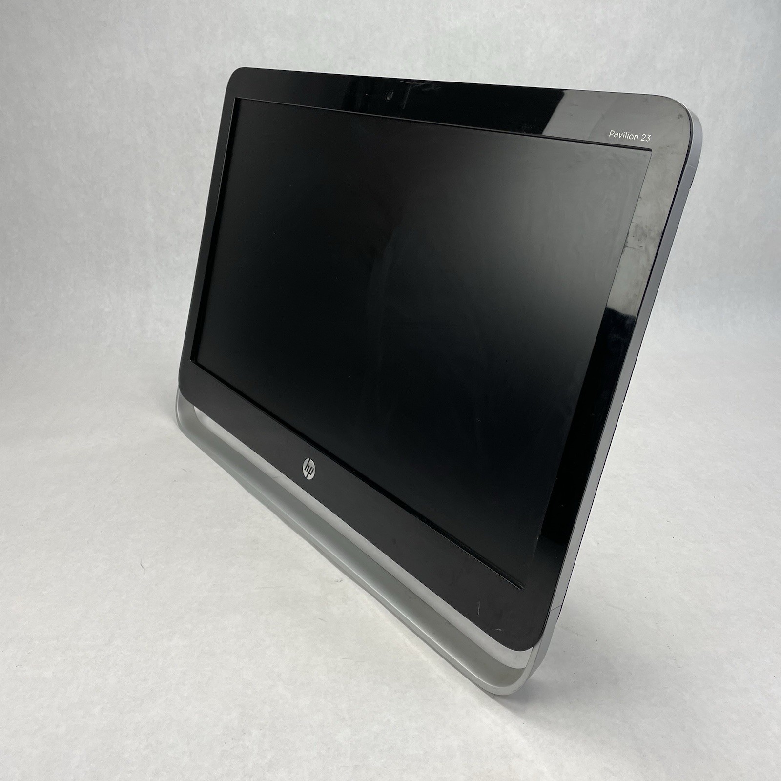 HP Pavilion 23-9010 AMD E2-3800 1.3 GHz 4 GB Ram No HDD No OS