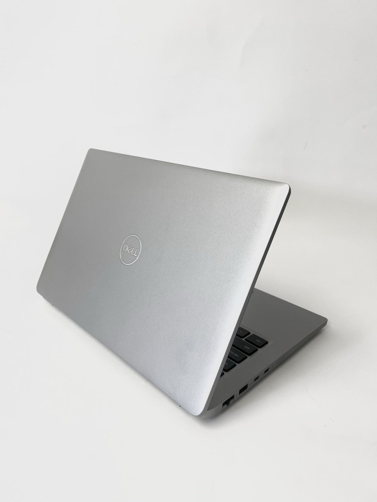Dell Latitude 5440 14" FHD Intel Core i7-1365U 5.20GHz 16GB 256GB -Laptop W11P