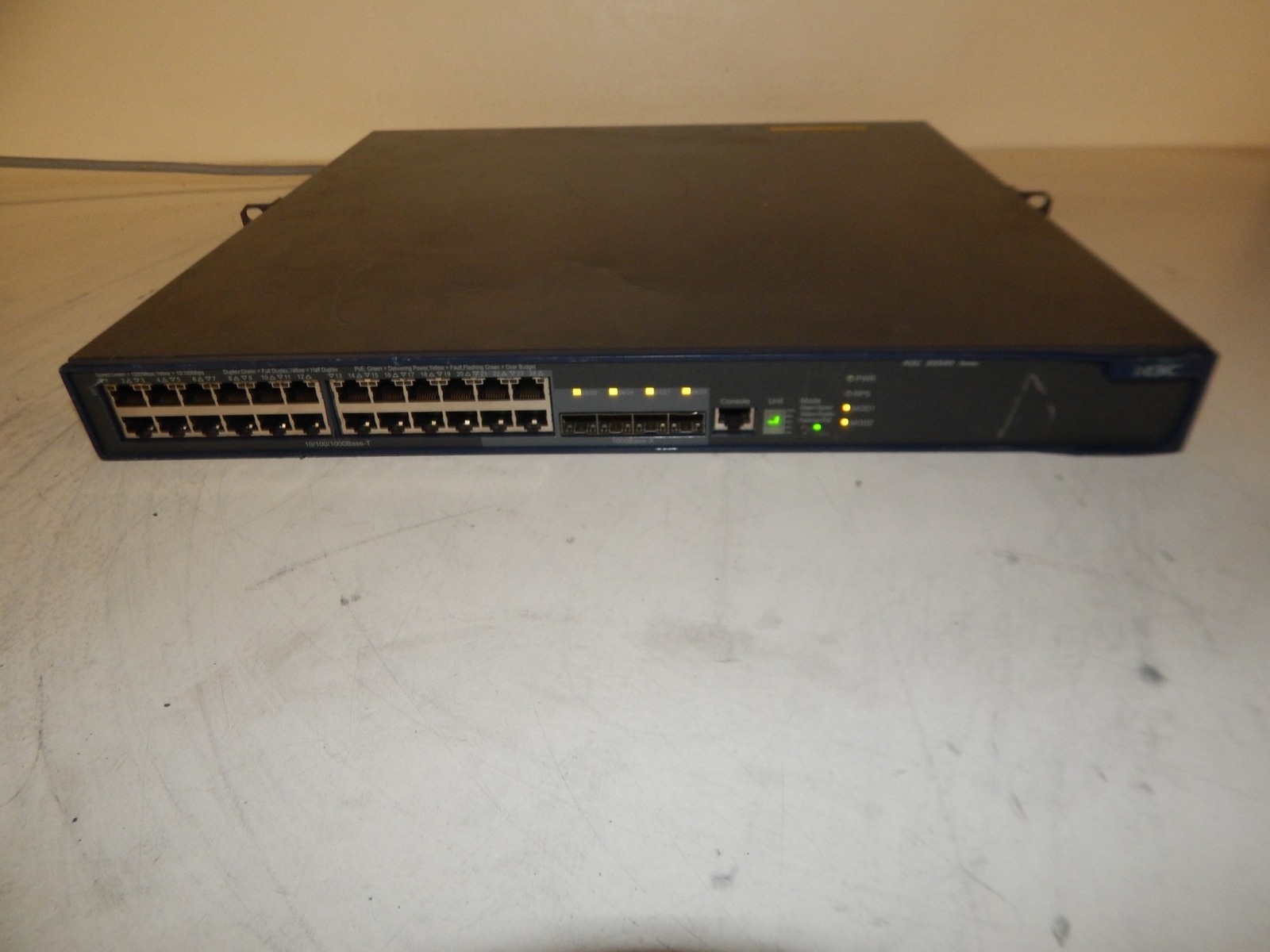 HP A5500-48G-POE JG240A 48-Port Gigabit Ethernet Switch /H3C S5500 SERIES(MHJ39)