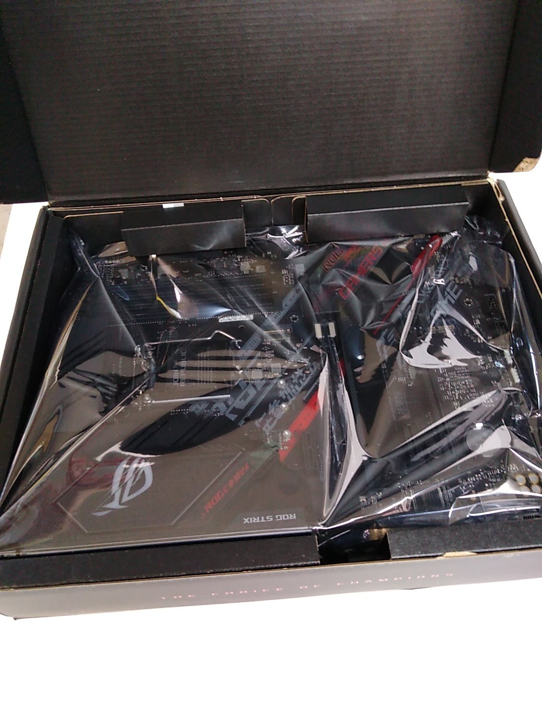 OPEN BOX Asus ROG Strix B460-H LGA 1200 ATX Intel DDR4 Gaming Motherboard