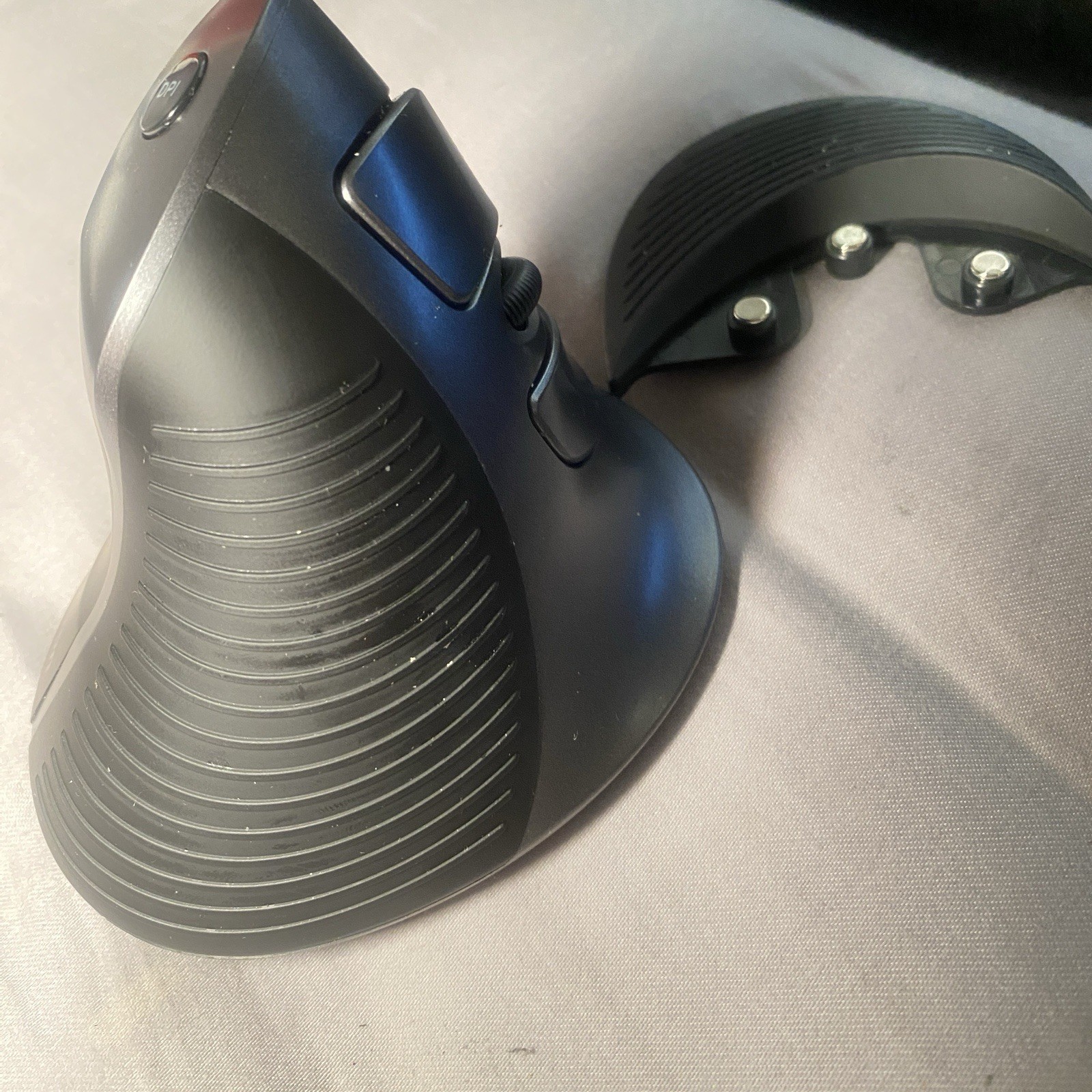 Delton S22 Ergonomic Wireless Mouse