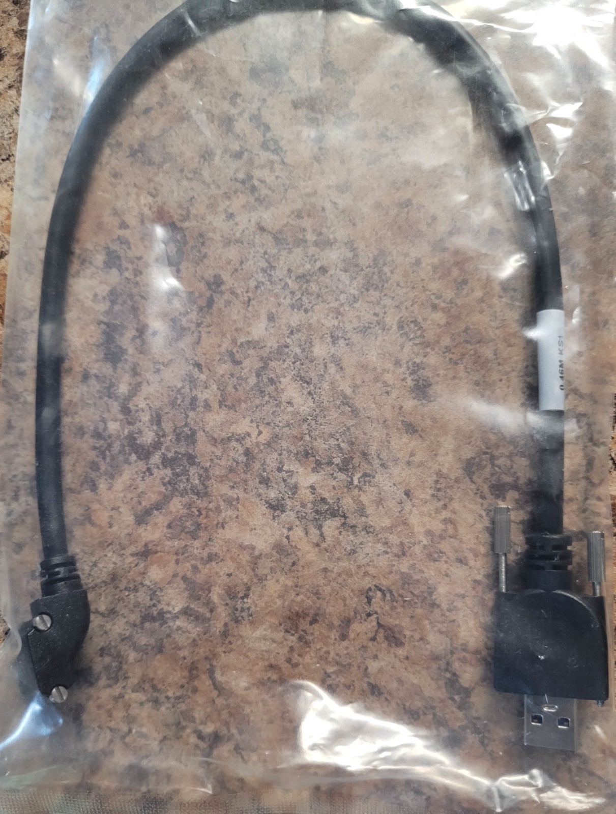 Alysium A74-8447 Industrial USB 3.0 Machine Vision Cable Screw Lock 0.46M Black