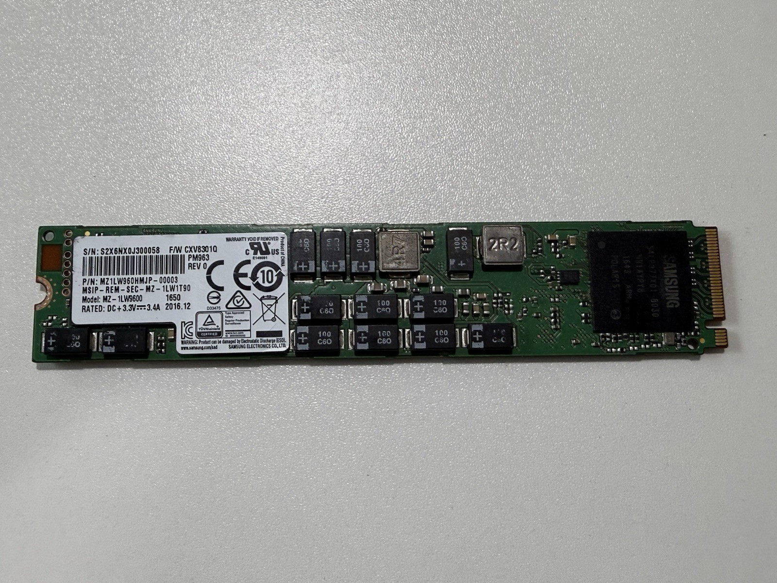Samsung PM963 MZ-1LW9600 960GB M.2 NVMe PCIe SSD (MZ1LW960HMJP-00003)