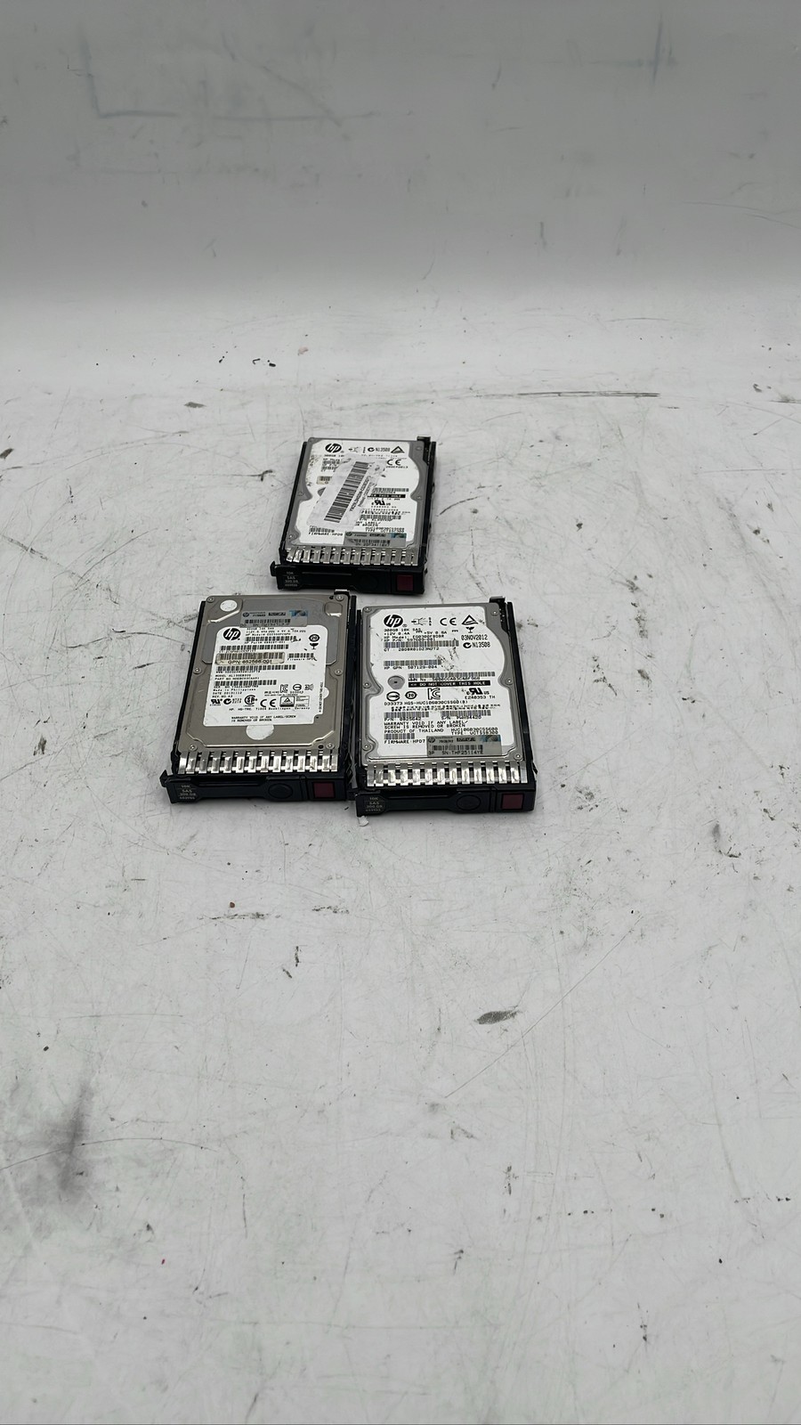 HP EG0300FCSPH EG0300FBDBR HUC109030CSS600 300GB 2.5" Hard Drive Lot of 3