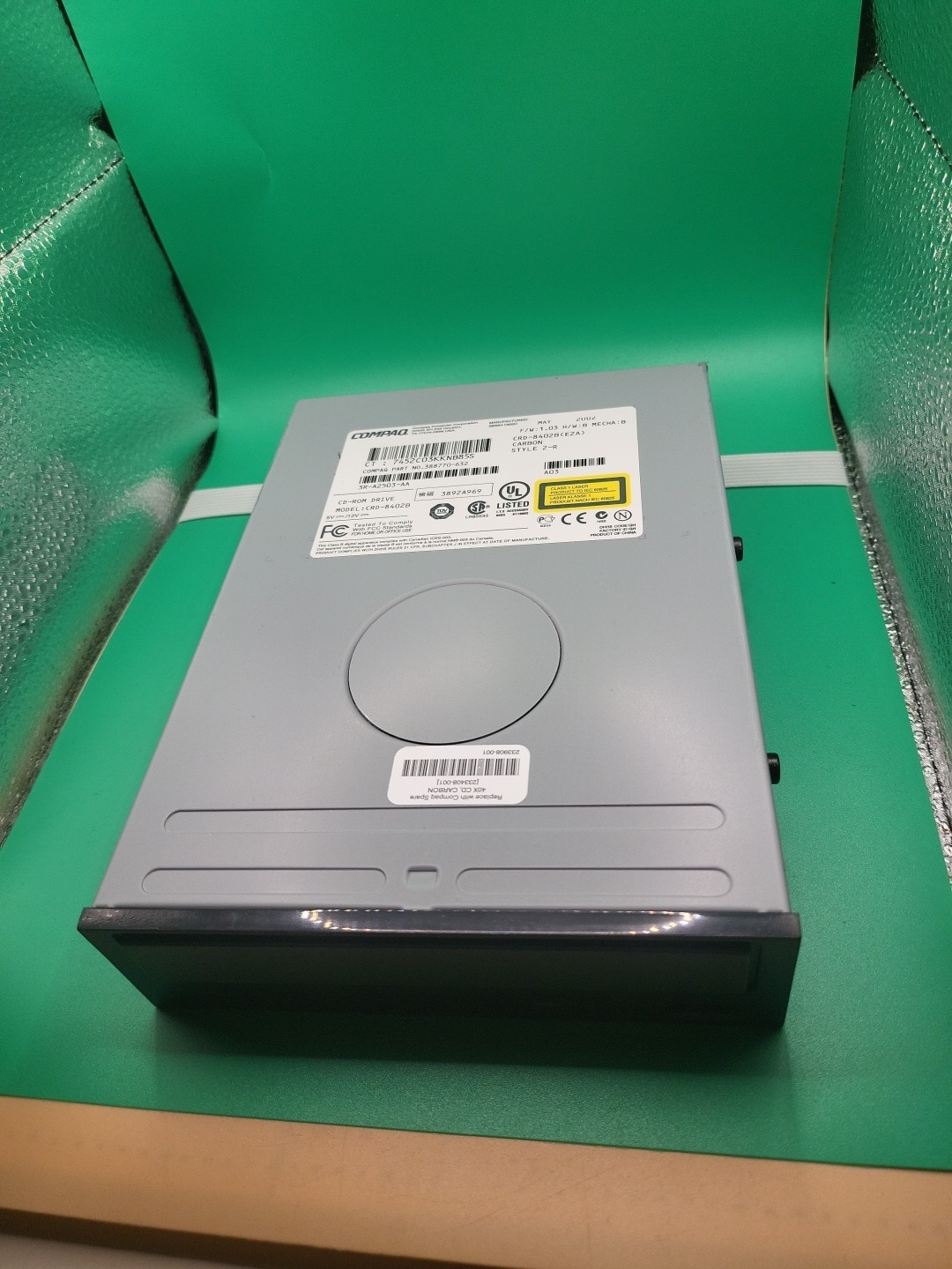 Compaq CRD-8402B Internal IDE CD-ROM Drive - Black Bezel