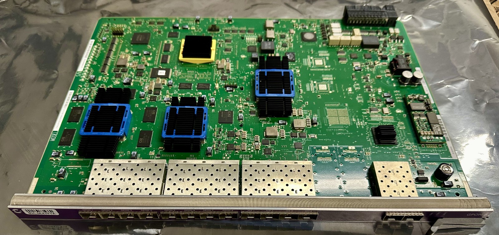 Calix E7-2 100-03006 GPON-8 8-Port GPON Line Card