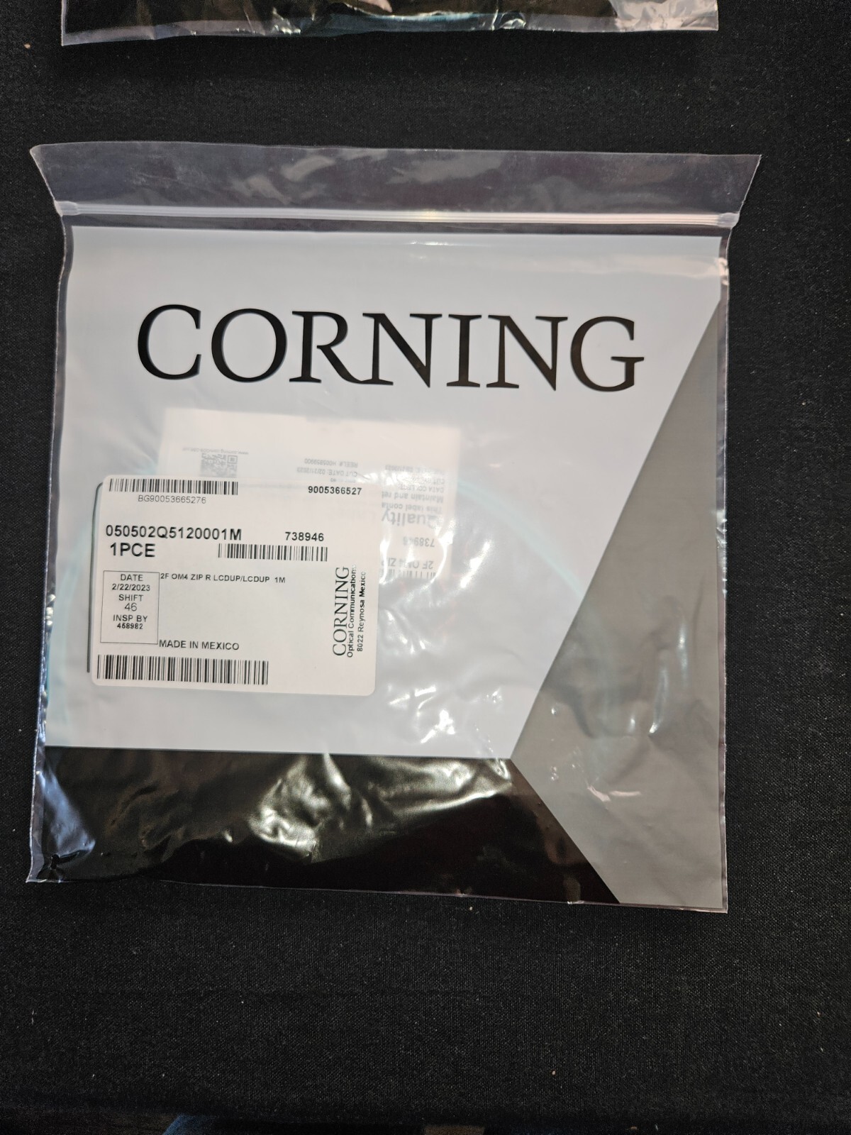 Corning Fiber Optic Patch Cable-050502Q5120001M LC-LC Duplex MM OM4 50um, 1m