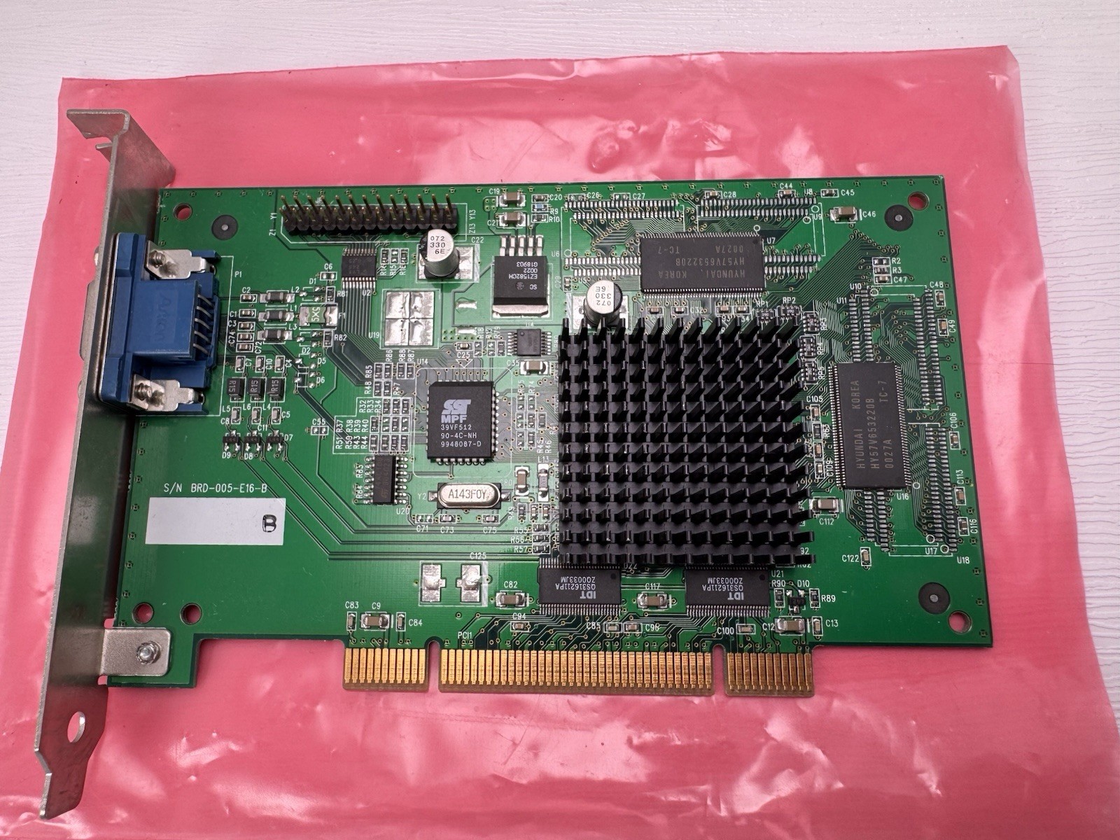 Vintage Nvidia BRD-005-E16-B 16MB pci video card with vga output