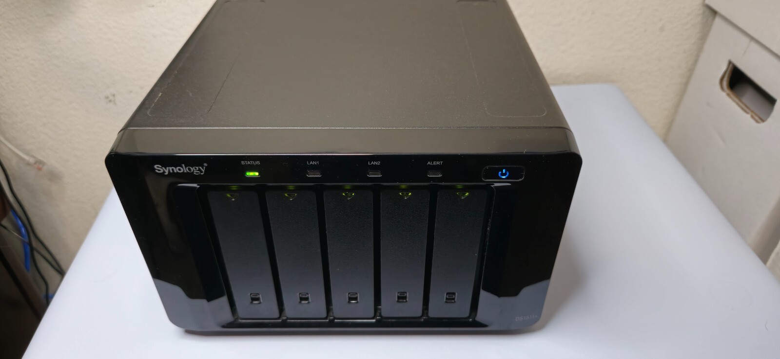 Synology DiskStation DS1511+ with additional DX510 shelf and WD 2TB Pro drives