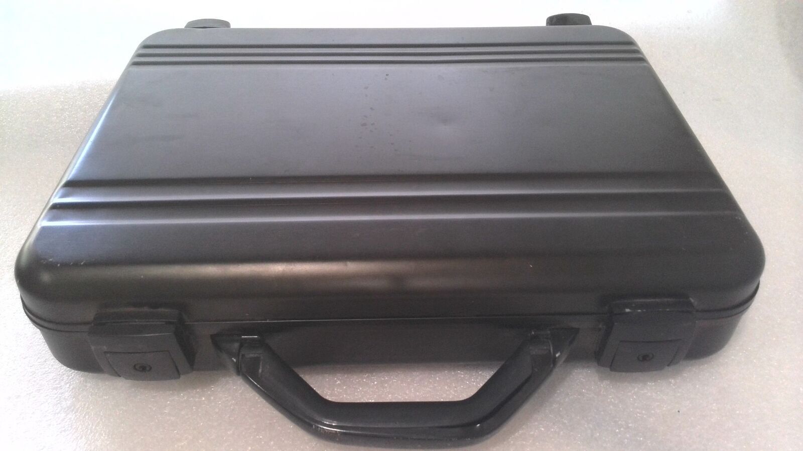 MATIAS LAPTOP ARMOR, BLACK ALUMINUM SLIM 14-17" STRONG LIGHTWEIGHT LAPTOP CASE