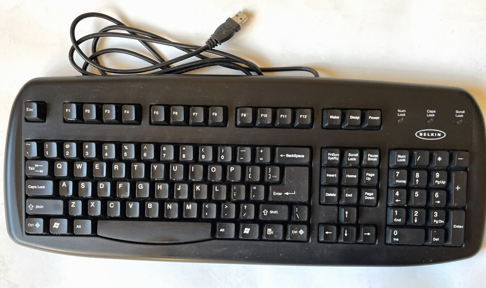 Belkin F8E885-BLK w/ USB Connector Keyboard Tested & Working - Very Good Clean