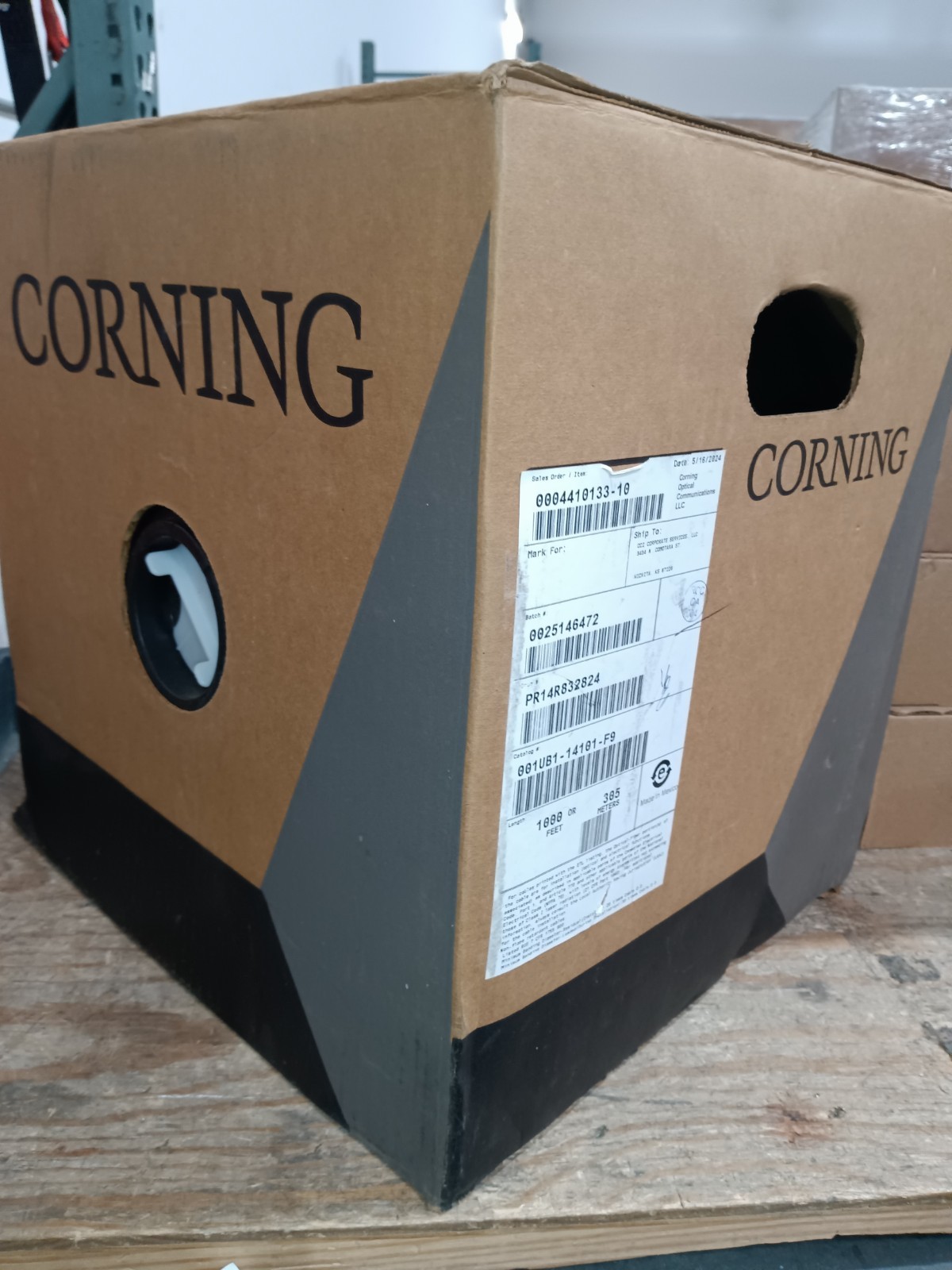 Corning SST-Drop™ Indoor/Outdoor, Gel-Free Cable, Toneable  1 F(001UB1-14101-F9)