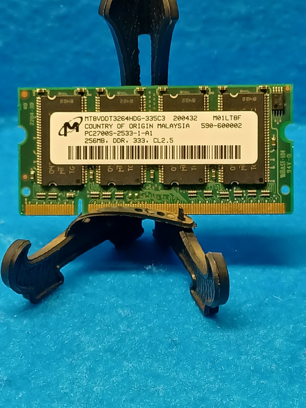 Micron 256MB SO-DIMM MT8VDDT3264HDG-335C3 DDR PC2700S-2533-1-A1 333MHz CL2.5