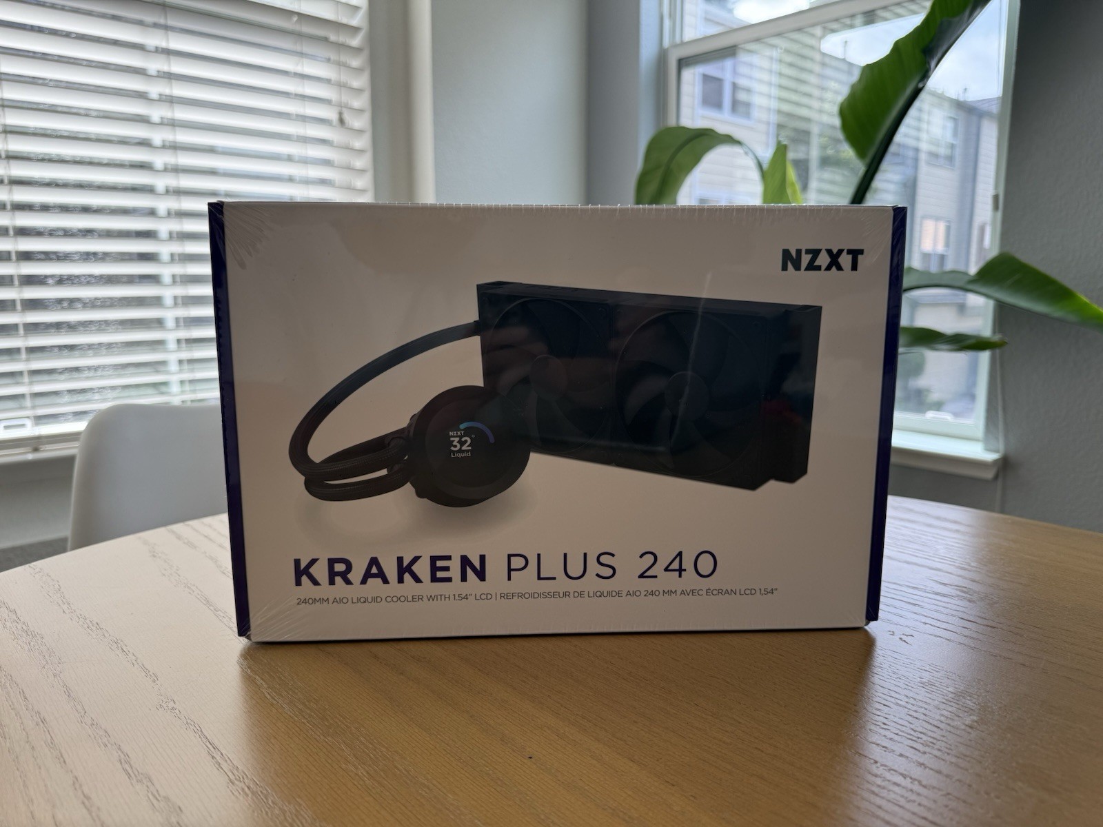NZXT Kraken Plus 240 Liquid Cooler 240mm Black with LCD Display