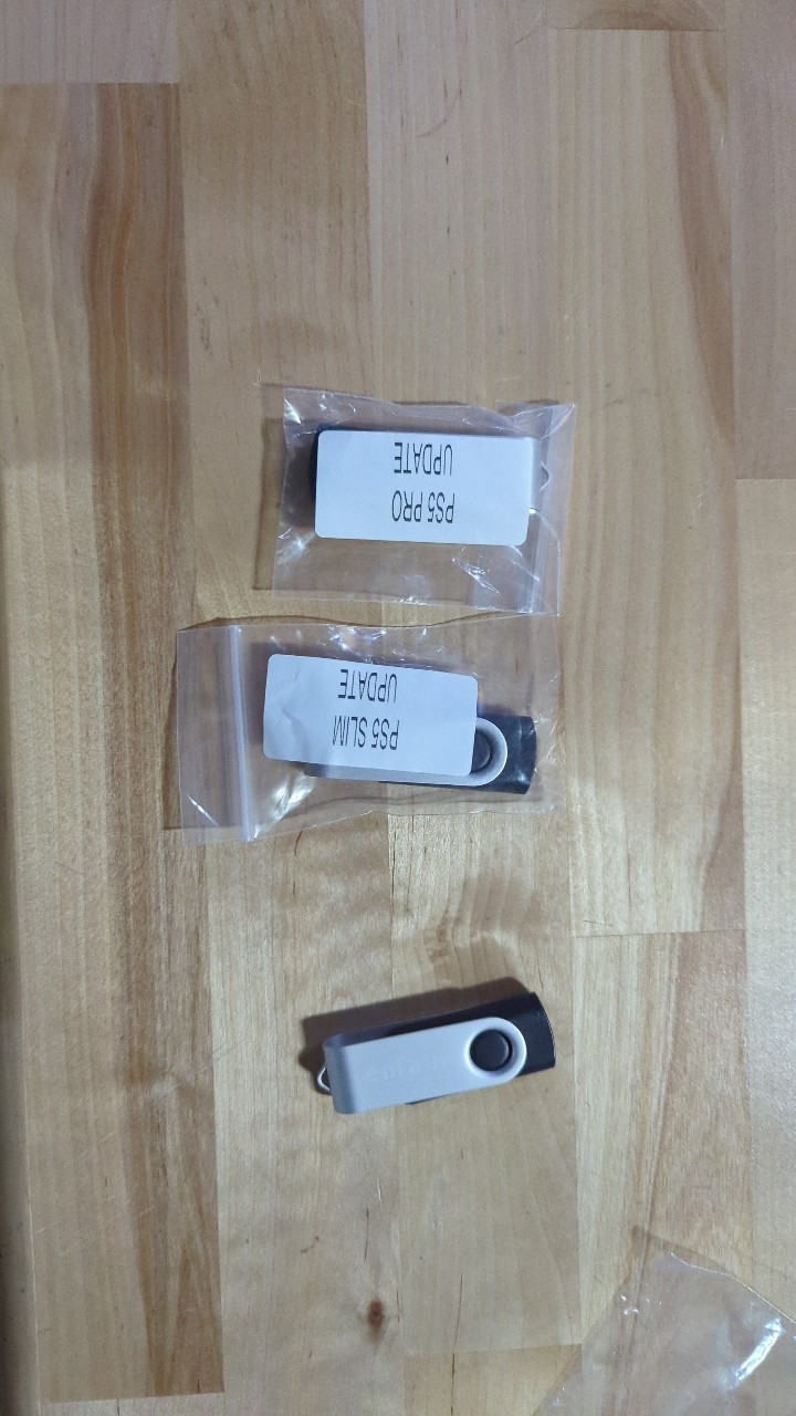 Lot of 3 USB Flash Drives Enfain Swivel Thumb Drives PS5 Pro Slim Update