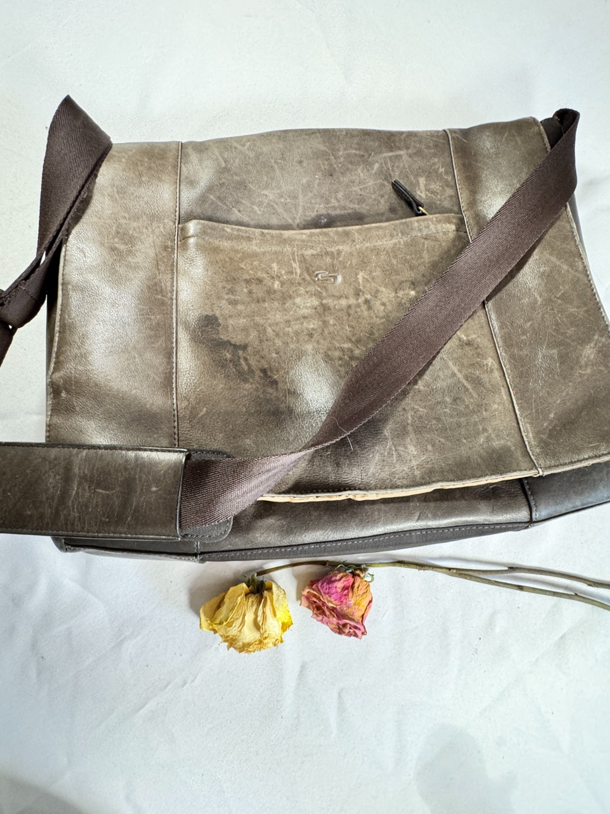 Solo Genuine Leather Messenger Laptop Bag Brown Distressed Briefcase Crossbody