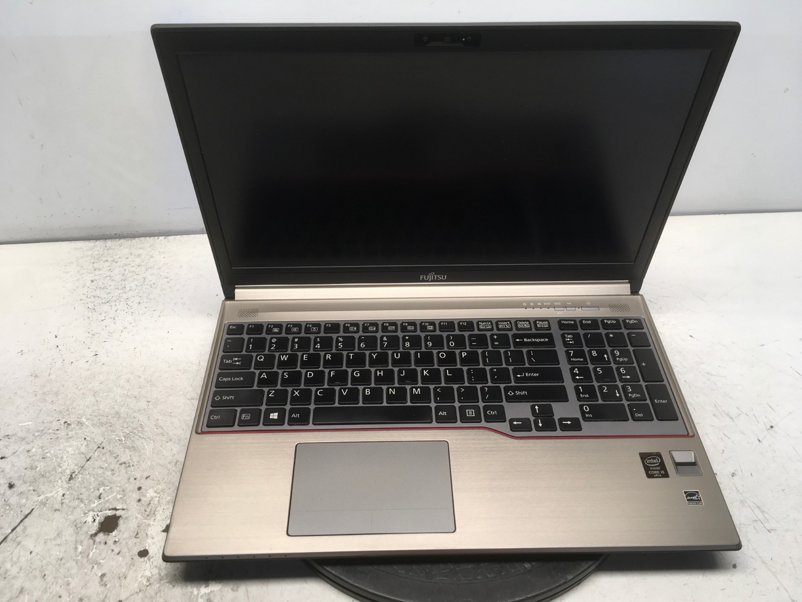 Fujitsu LifeBook E754 Intel i5-4310M 2.7GHz 8 GB NO HDD No Batt