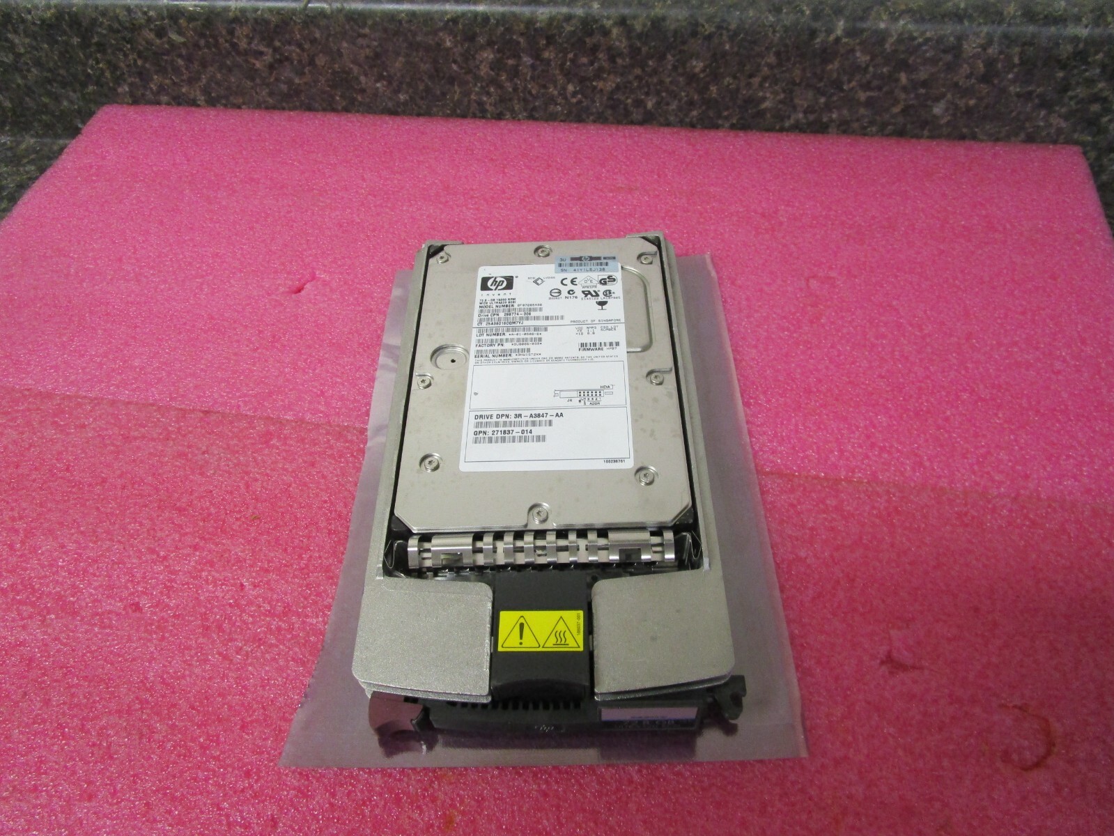 HP 72GB Hard Drive  SCSI U320 15K 80PIN 286774-006 BF07285A36