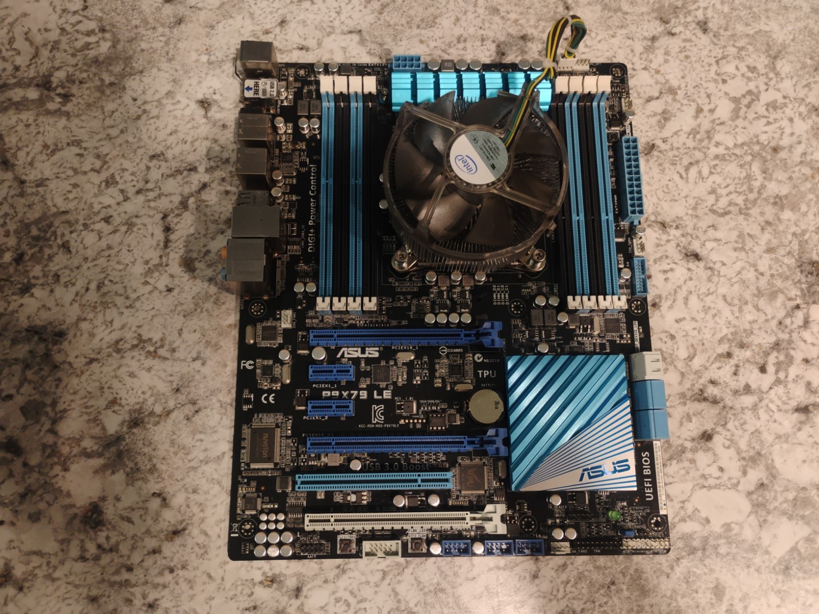 ASUS P9X79 LE - Intel i7-4820K - Tested And Working