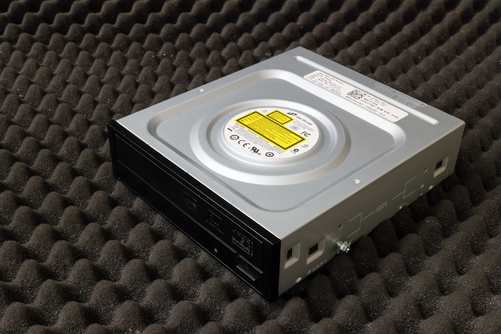 Dell 7YNX2 07YNX2 GHA2N SATA DVD-RW Disk Drive