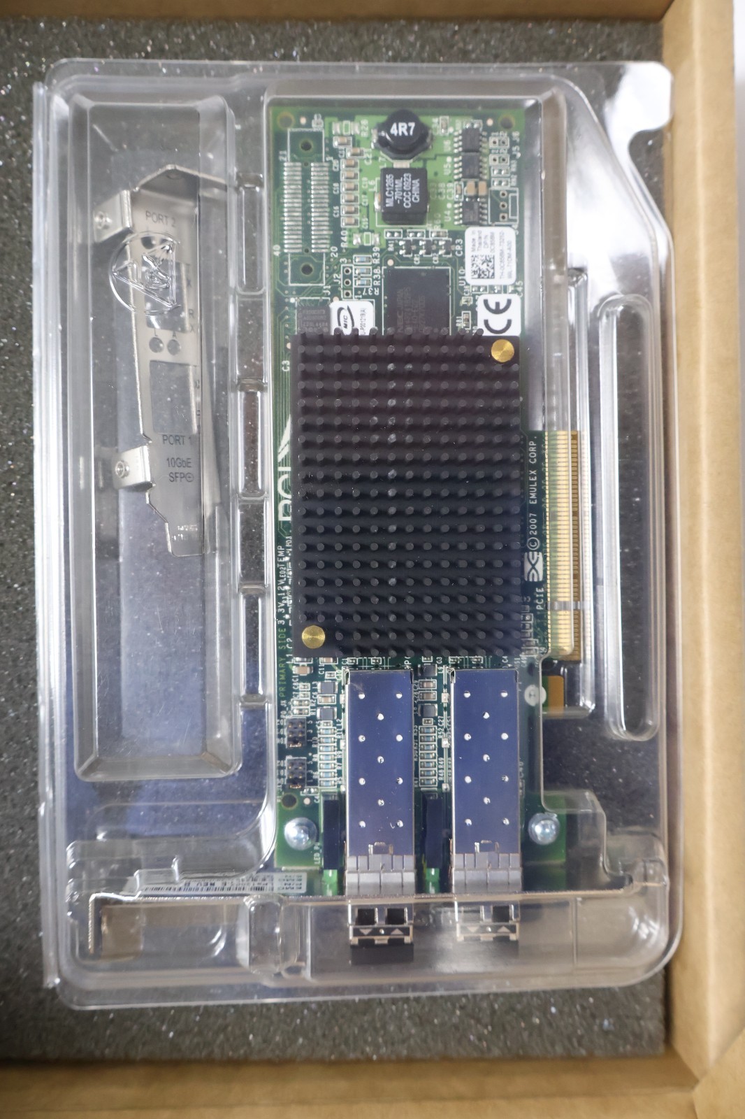 NEW Emulex LPE12002 8Gb Dual-Port Fibre Channel PCIe Host Bus Adapter