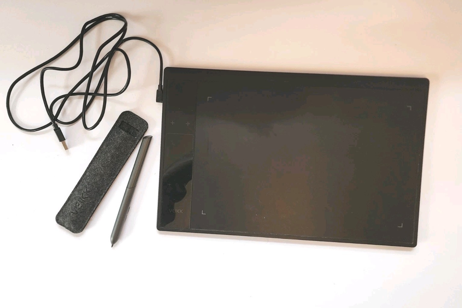 VEIKK A30 Graphic/ Drawing Pen Tablet with Gesture Touch Pad 