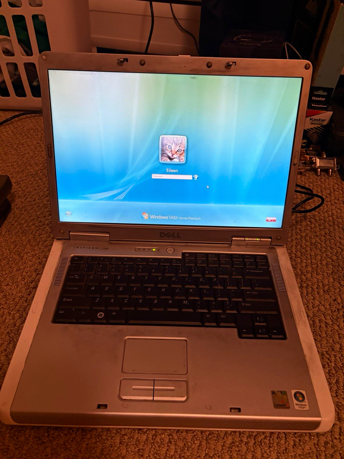 Dell Inspiron 1501 15.4" Silver Laptop Turion 2.0GHz 2GB 120GB Vista READ 👇