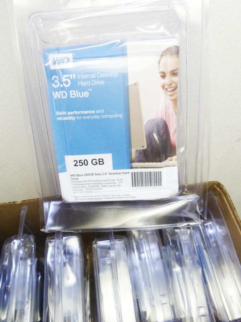 9x NEW Western Digital WD2500AAKX Blue 250GB SATA 3.5" 6Gb/s 7200 RPM | 0M4HXR