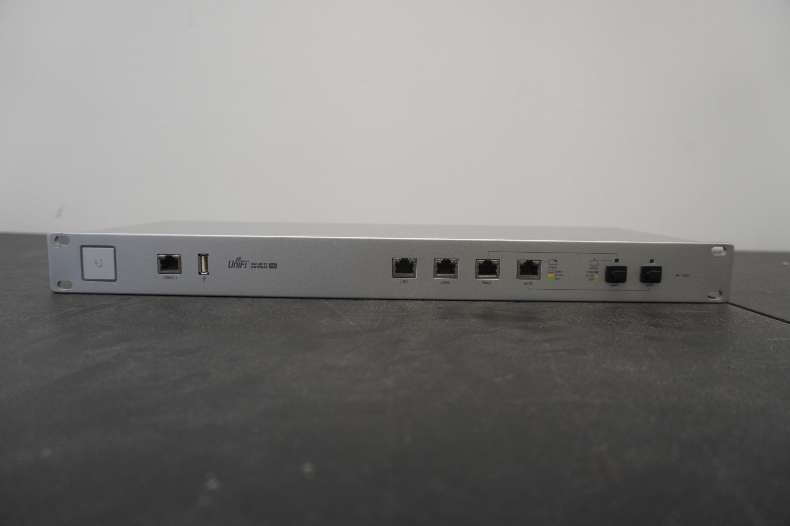Ubiquiti UniFi Security Gateway Pro 4 (USG-PRO-4) Enterprise Router Firewall VPN