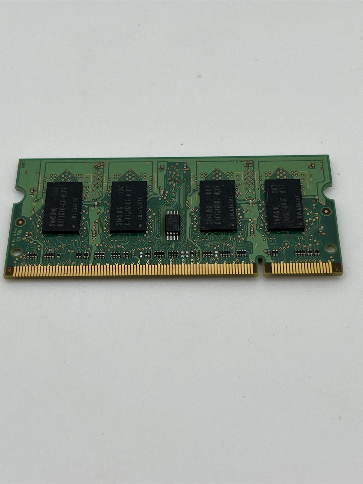 M470T2864QZ3-CF7 SAMSUNG LAPTOP MEMORY 1GB 2RX16 PC2-6400S-666-12-A3 UNTESTED