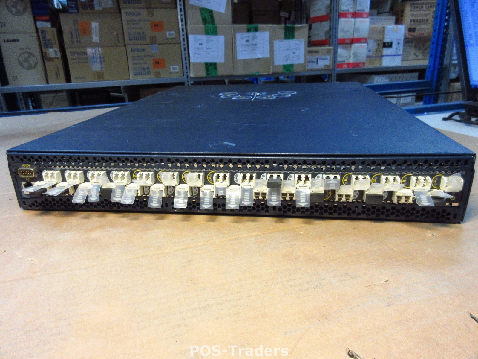 Brocade Silkworm 3900 3902 32Port 2GB EMC Connectrix DS-32B2 Fibre Fabric Switch