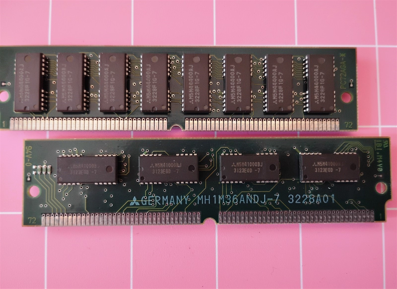 8MB Kit 2x4MB MITSUBISHI MH1M36ANDJ-7 FPM 70ns 1Mx36 ECC 72-pin SIMM RAM Memory