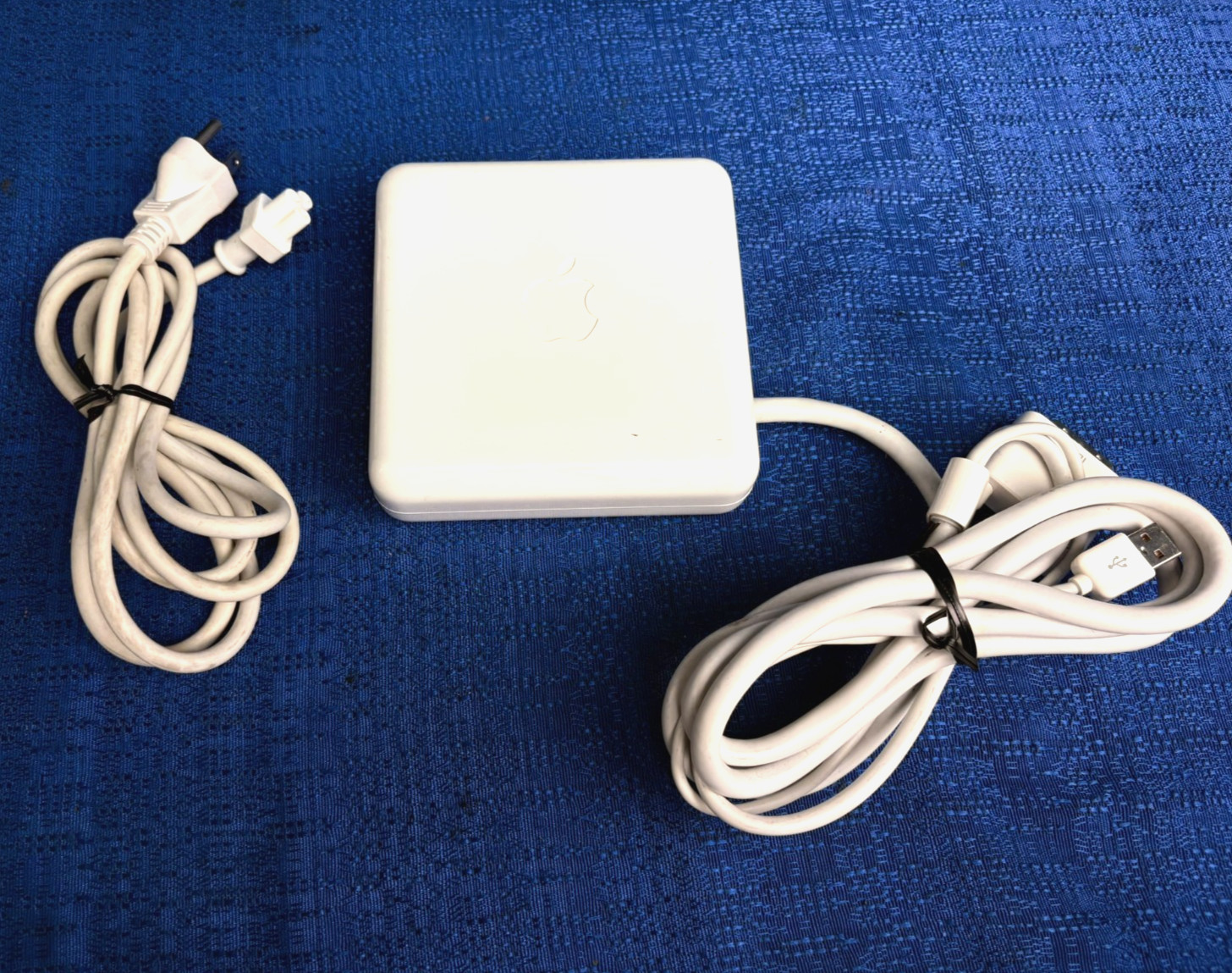 Genuine Apple A1006 DVI to ADC Power Adapter for Cinema Display Monitor W/P.Cord