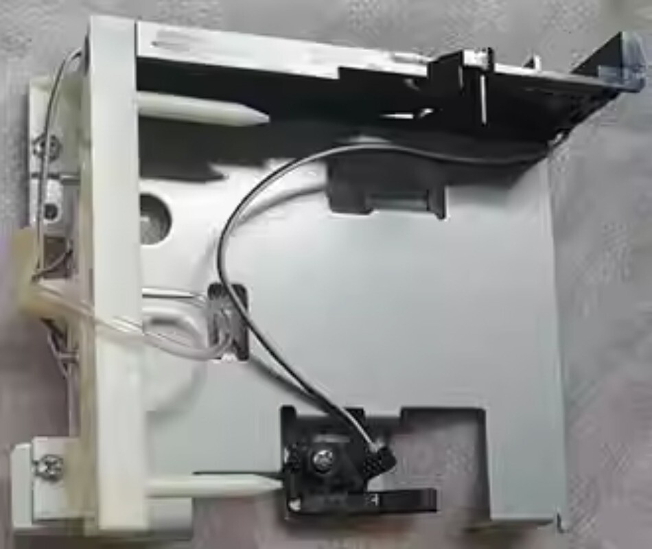 Roland BN-20\SP-540I/300I VS-300/420/640 HOLDER,I/C RS-540 6700980300/6000006061