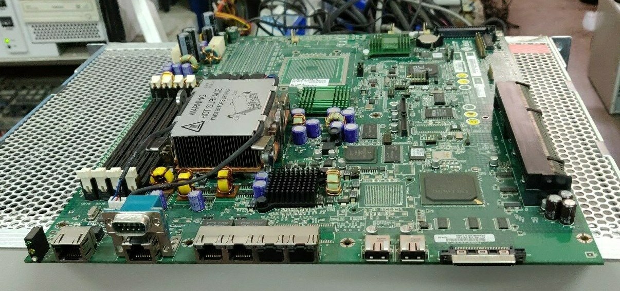 SUN 375-3490-03 / 375-3478-03 / 527-1278-01 V125 Motherboard with 1.34GHz CPU